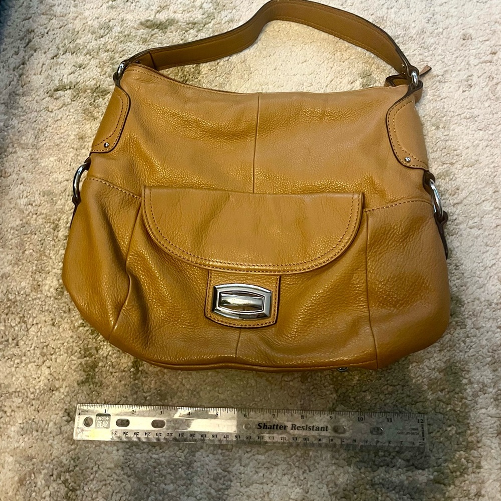 B. Makowsky tan leather bag
